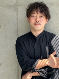 丸山 譲　Joe Maruyama　月・水(どちらか休み),土出勤　木・金・日自由が丘店